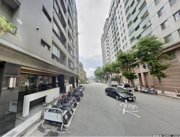 台中南屯大樓法拍-2